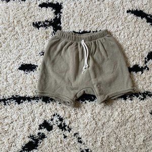 Childhoods Clothing boy shorts size 6/7